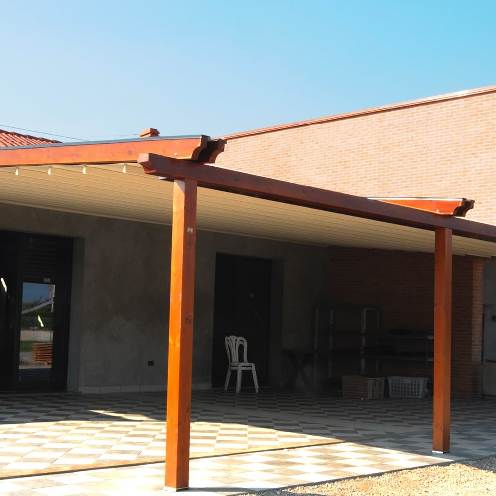 Portico con tenda a pergola